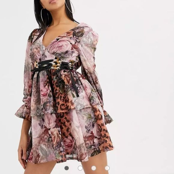 Missguided Dresses & Skirts - Missguided Floral Leopard Tiered Corset Dress Size 4